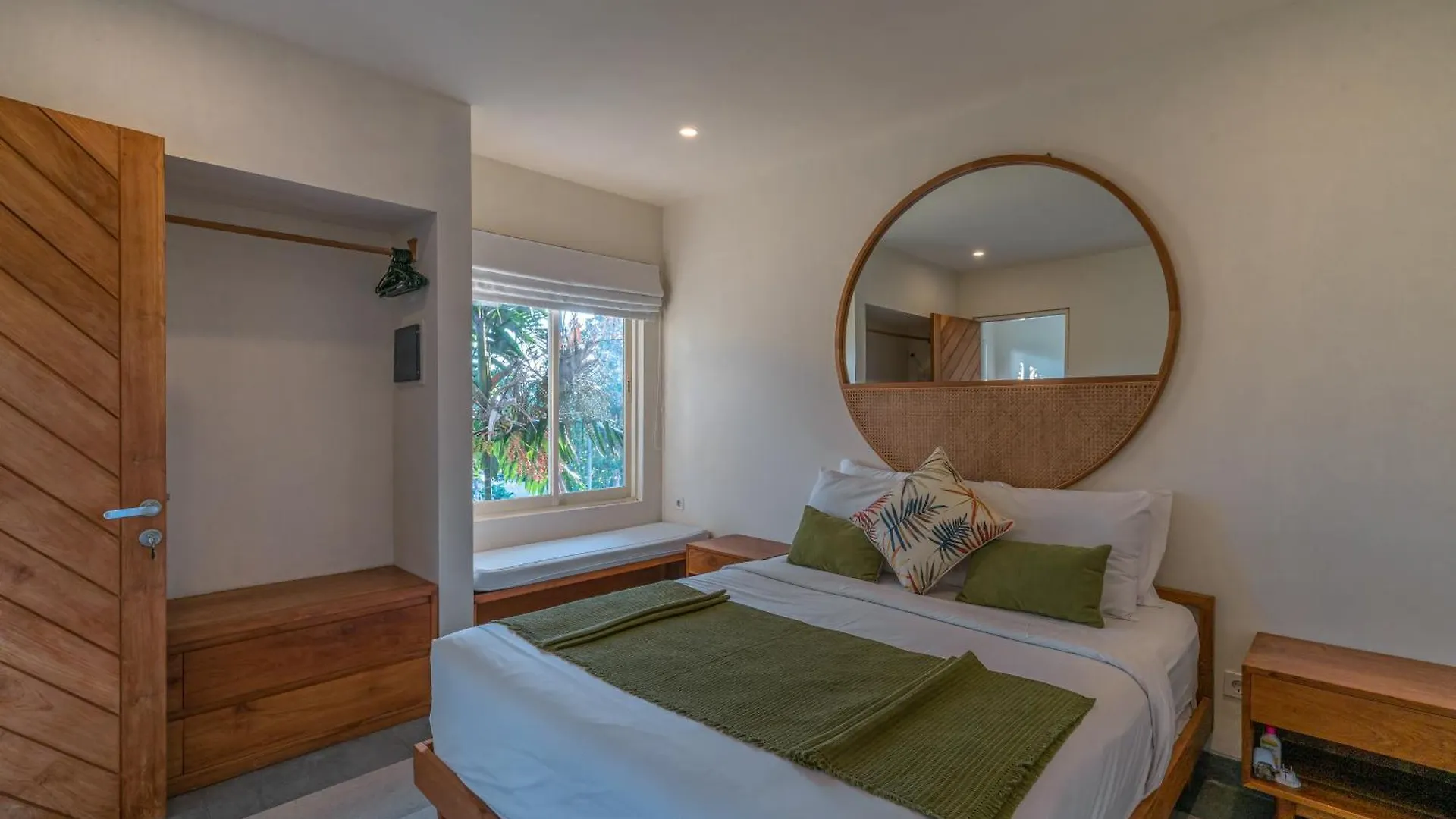 Villa Nestor - New Contemporary 3Bd Villa Next To The Beach Canggu  0*, Canggu (Bali) Indonesia