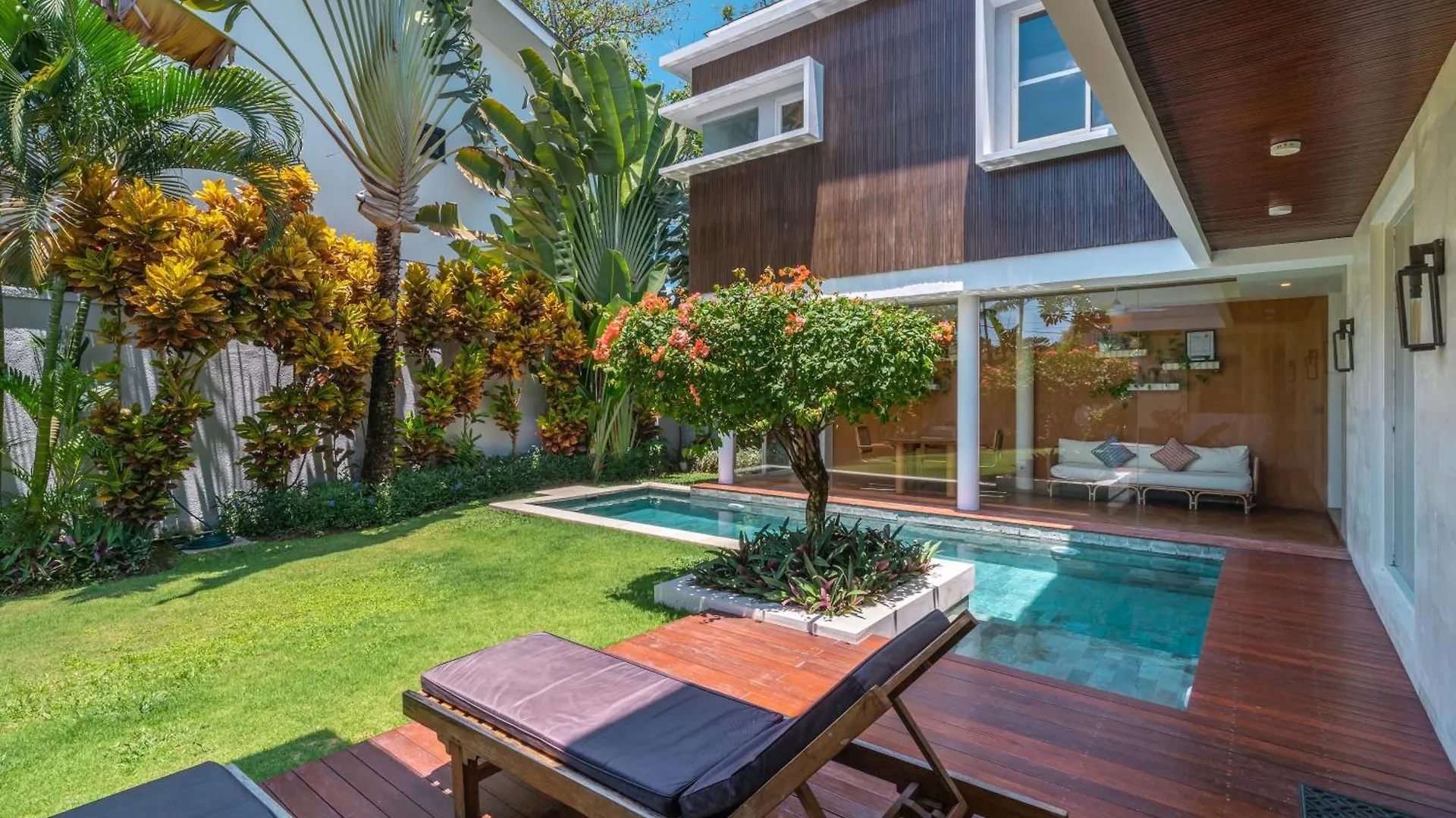 Villa Nestor - New Contemporary 3Bd Villa Next To The Beach Canggu